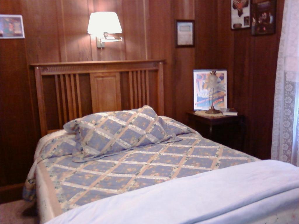 Fairview Manor Bed And Breakfast Ben Lomond Room photo